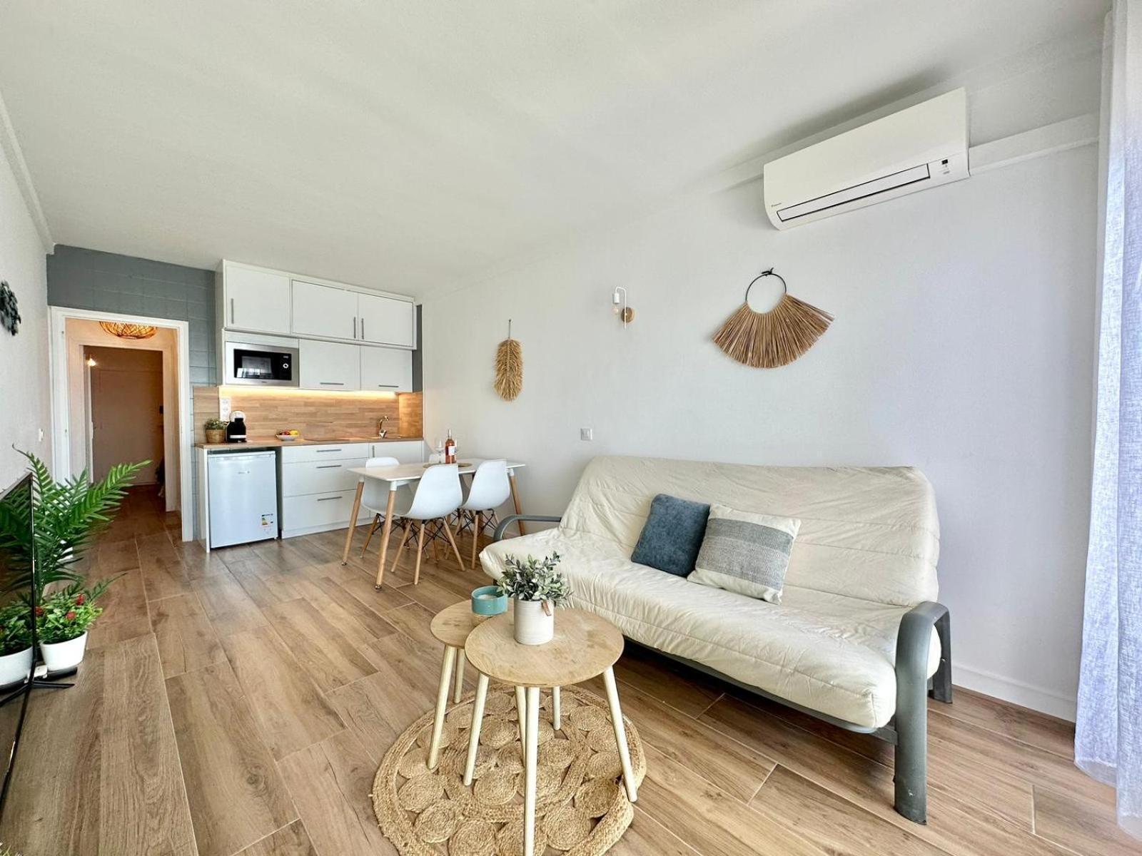 Meda Chica Apartment Росес Екстериор снимка